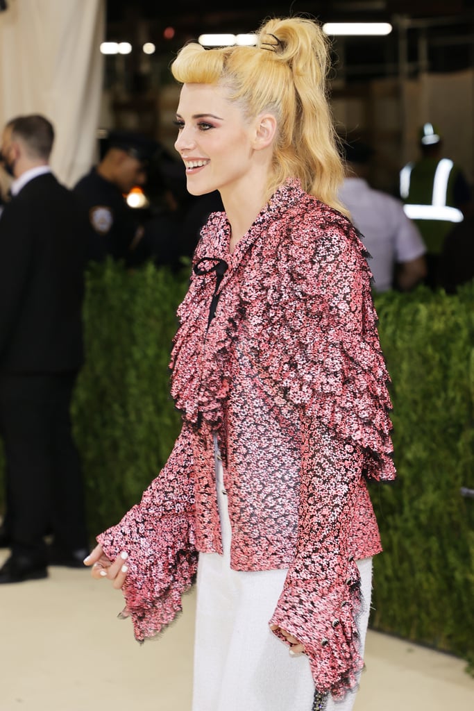 Kristen Stewart's '50s Pinup Bangs at the 2021 Met Gala