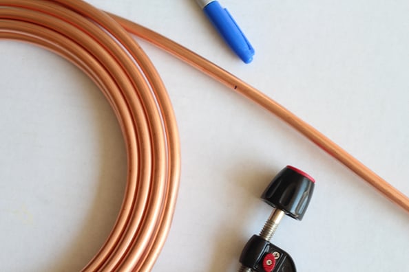 I used soft refrigeration coil to create the hairpin style legs.