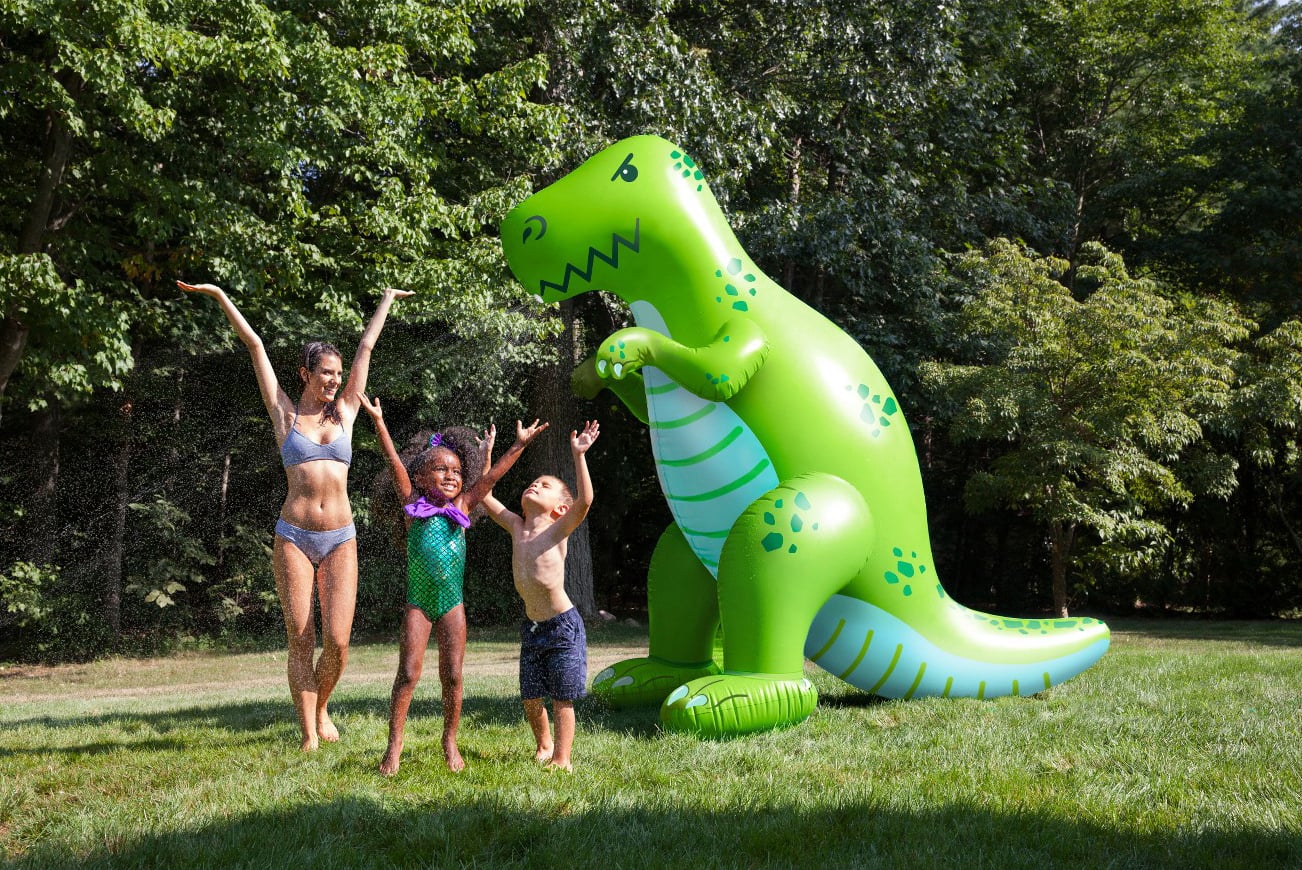 inflatable sprinkler toys