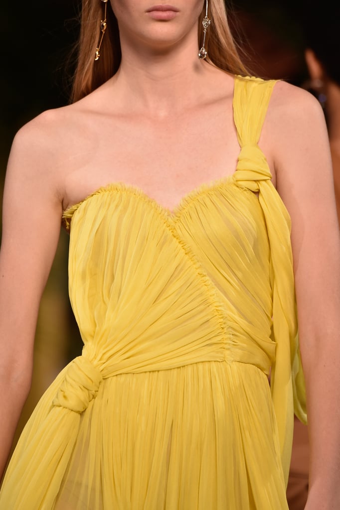 Lili Reinhart's Yellow Oscar de la Renta Gown