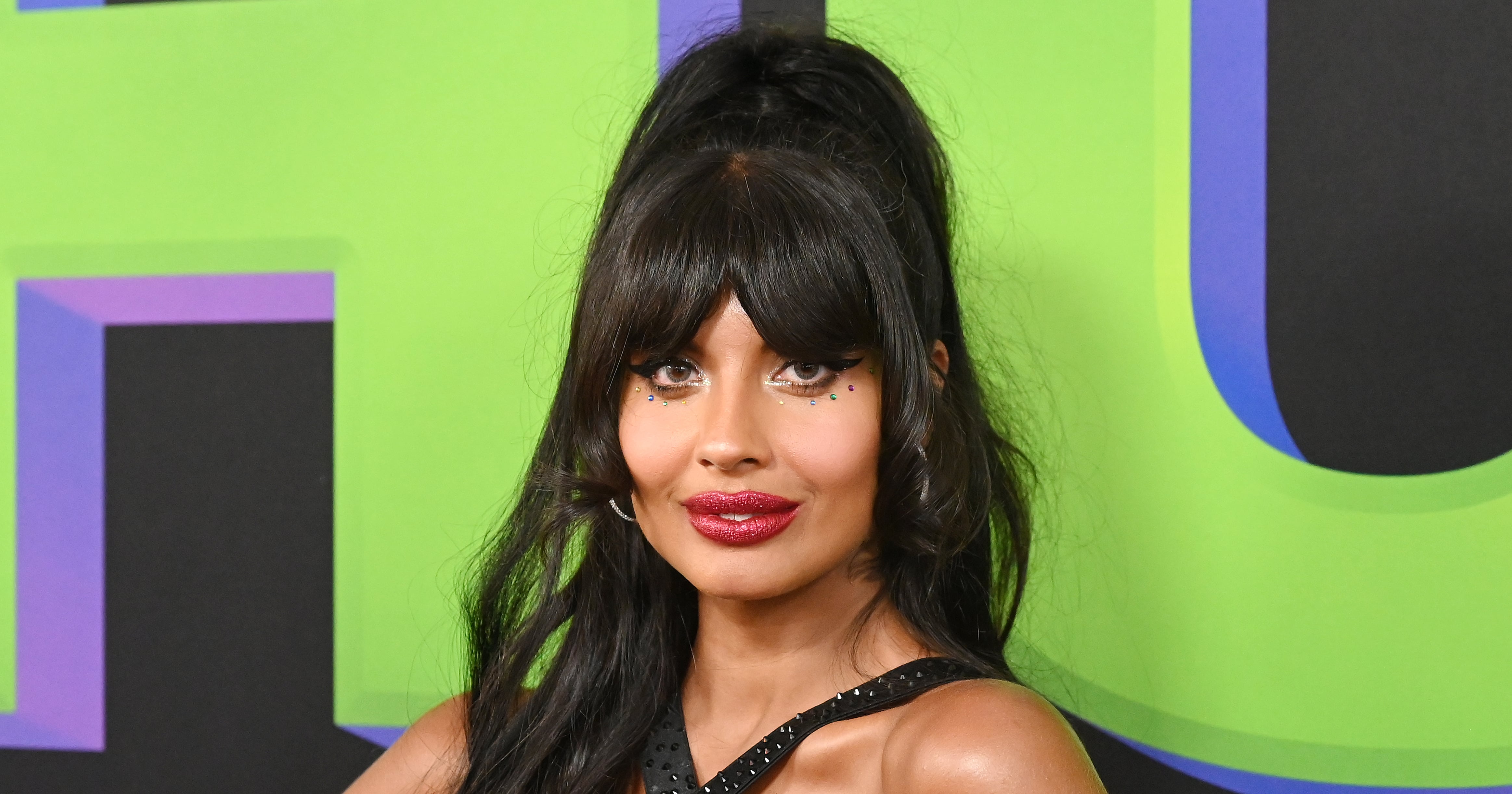 Jameela Jamil Says Sex Scenes Deterred Her From You Role Popsugar Love And Sex 2050