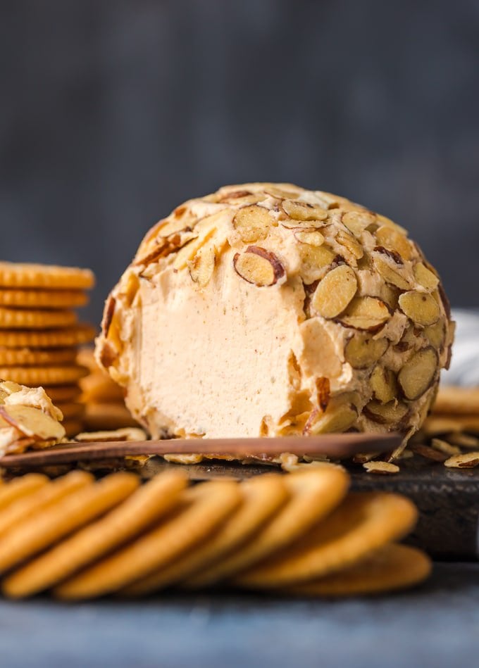 Cheese Ball With Roasted Almonds