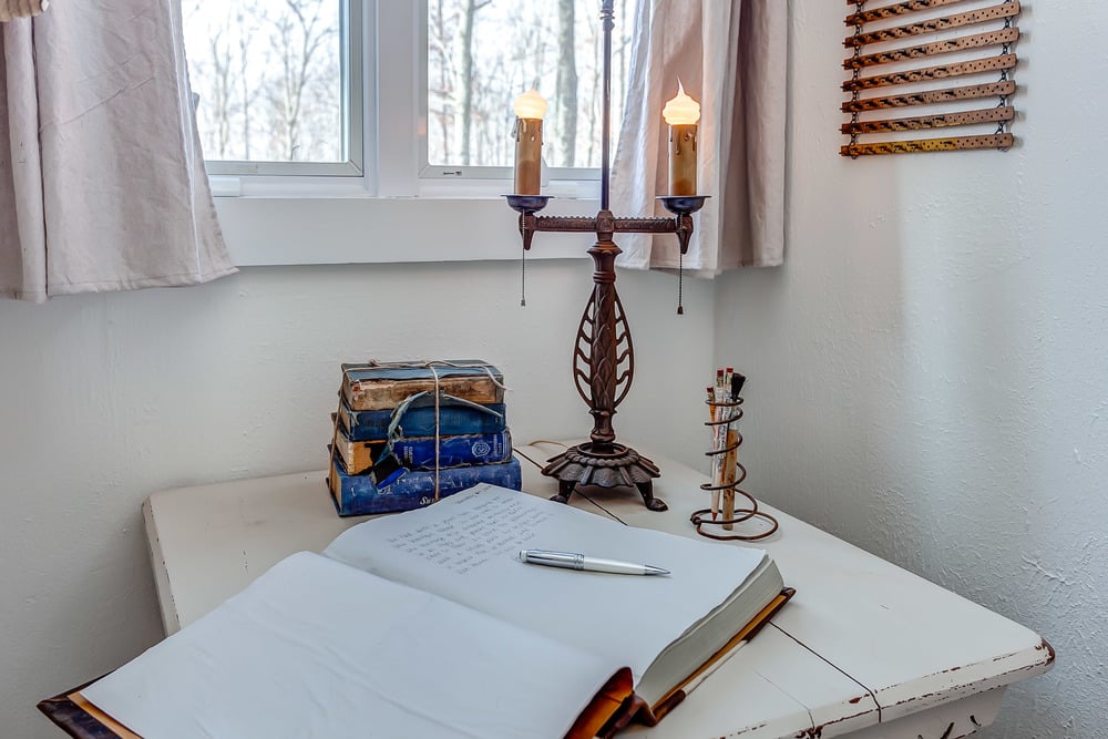 Instead of candlelight, this lamp offers the modern perks of electricity with old-fashioned style.