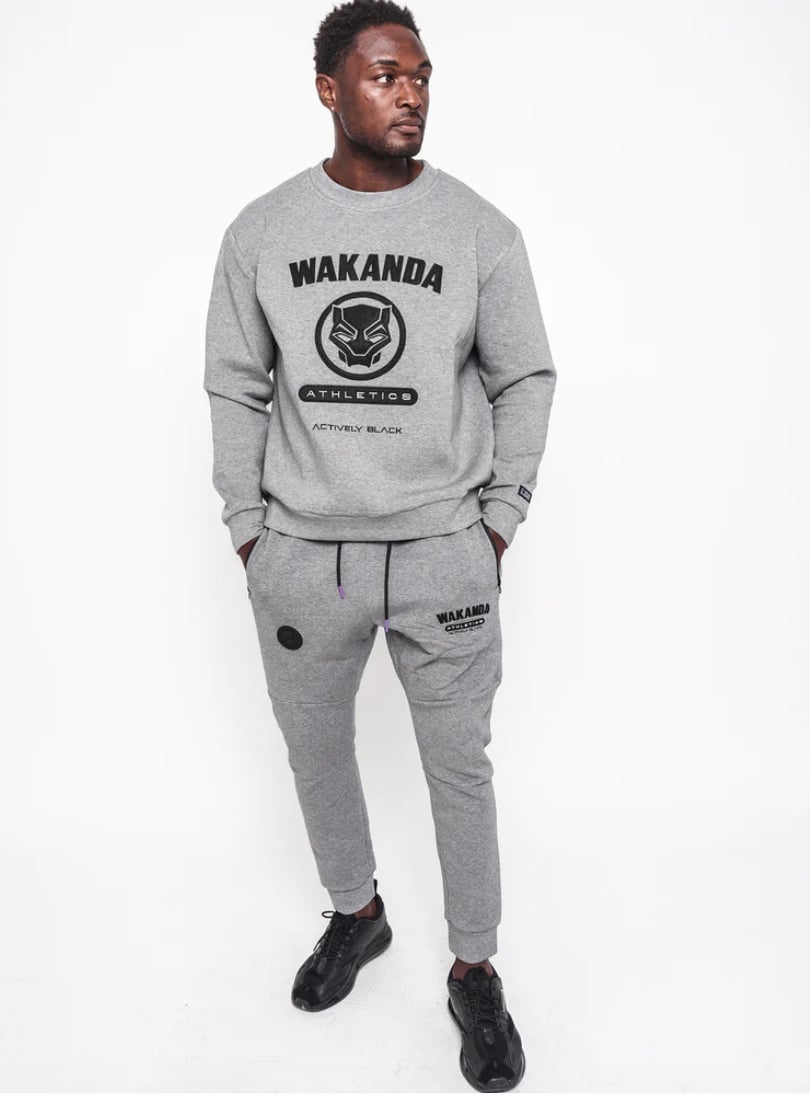 Black online panther sportswear
