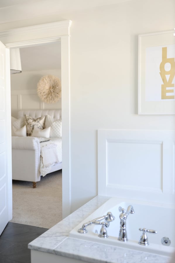 How to Decorate With White