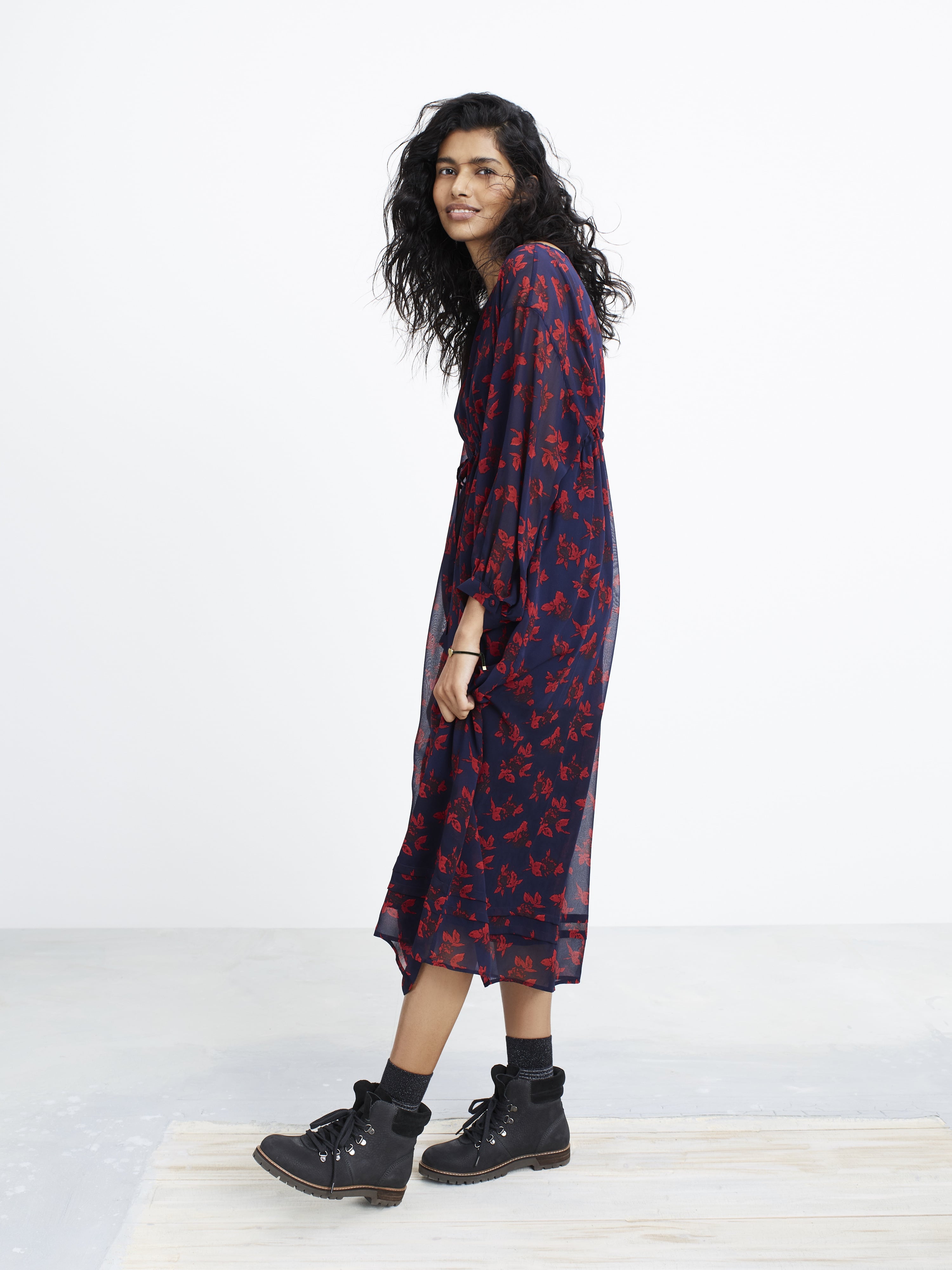 madewell x no 6 silk beacon dress in garden bouquet Madewell X No.6 silk beacon dress in garden bouquet floral size 4