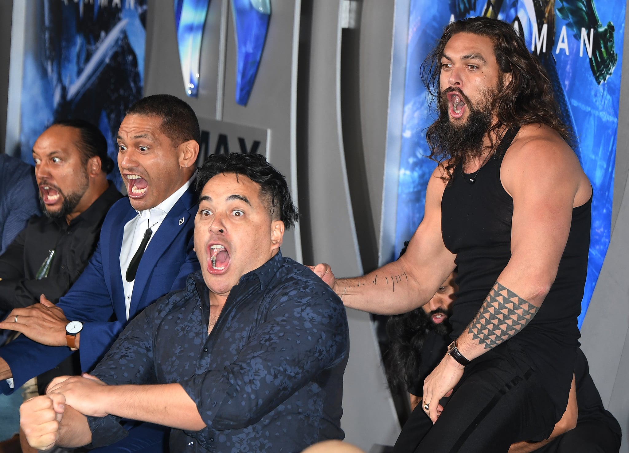 Jason Momoa Doing The Haka With His Kids At The Aquaman Premiere Popsugar Celebrity