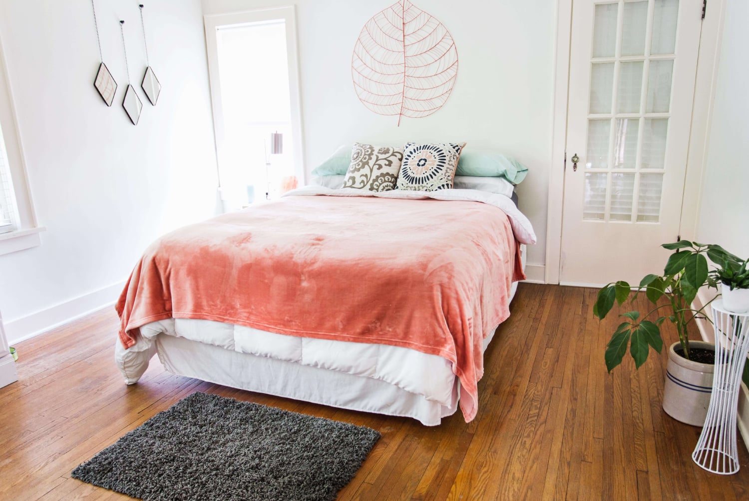 Taurus The Dos And Don Ts Of Decorating A Romantic Bedroom