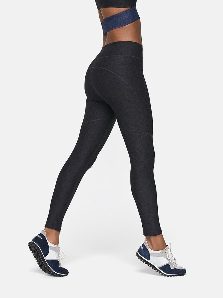 Best Compressive Leggings: Outdoor 