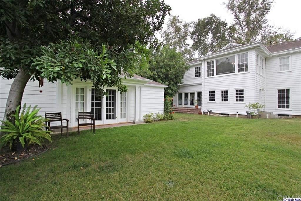 The Real-Life Father of the Bride House Is For Sale