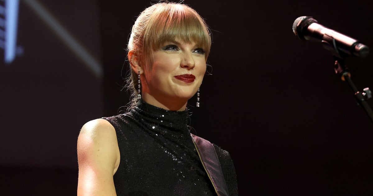 Taylor Swift mengejutkan para penggemar di konser tahun 1975 di London