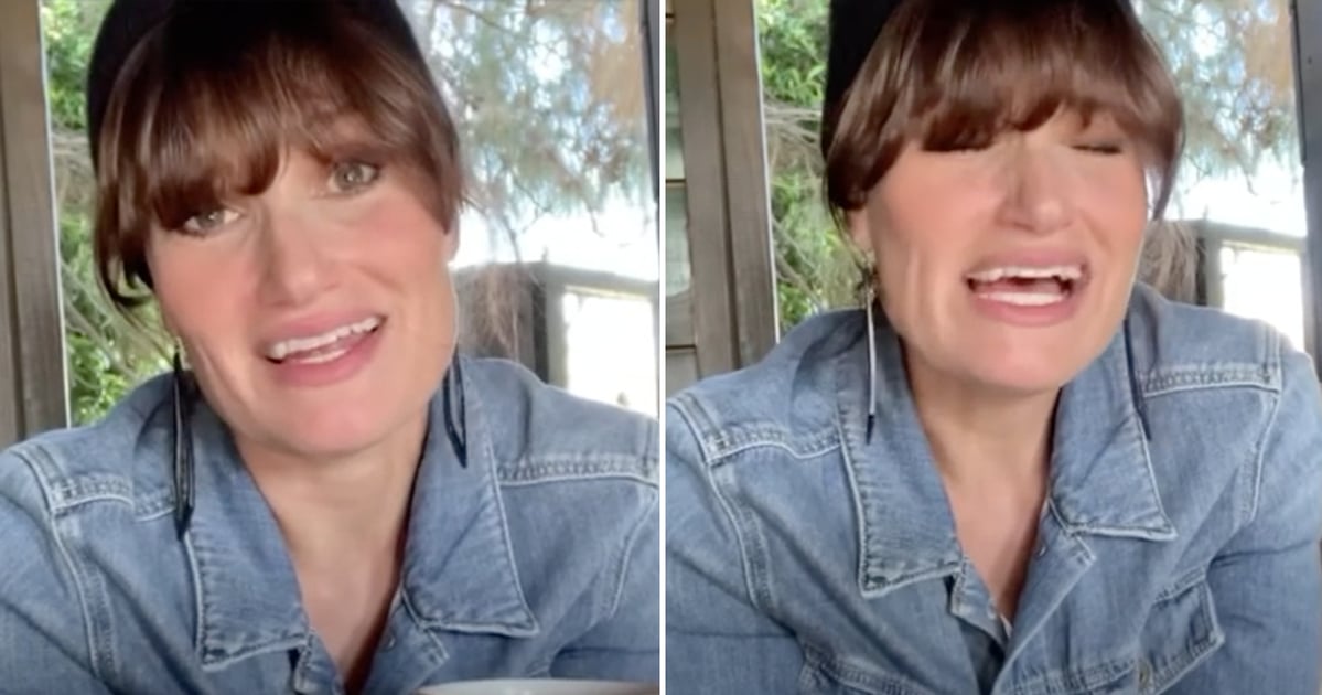 Idina Menzel Sings 