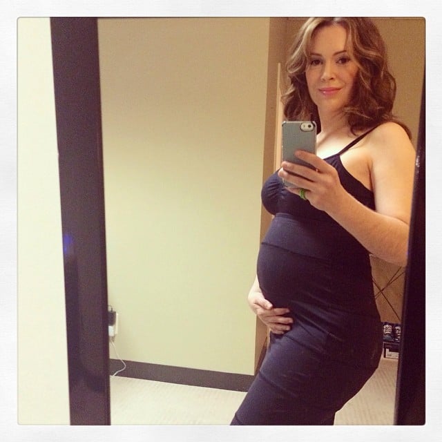 Alyssa Milano showed off her growing baby bump. We love her hashtags, too, "#shortpeoplecarrybig #noitsnottwins"!
Source: Instagram user milano_alyssa