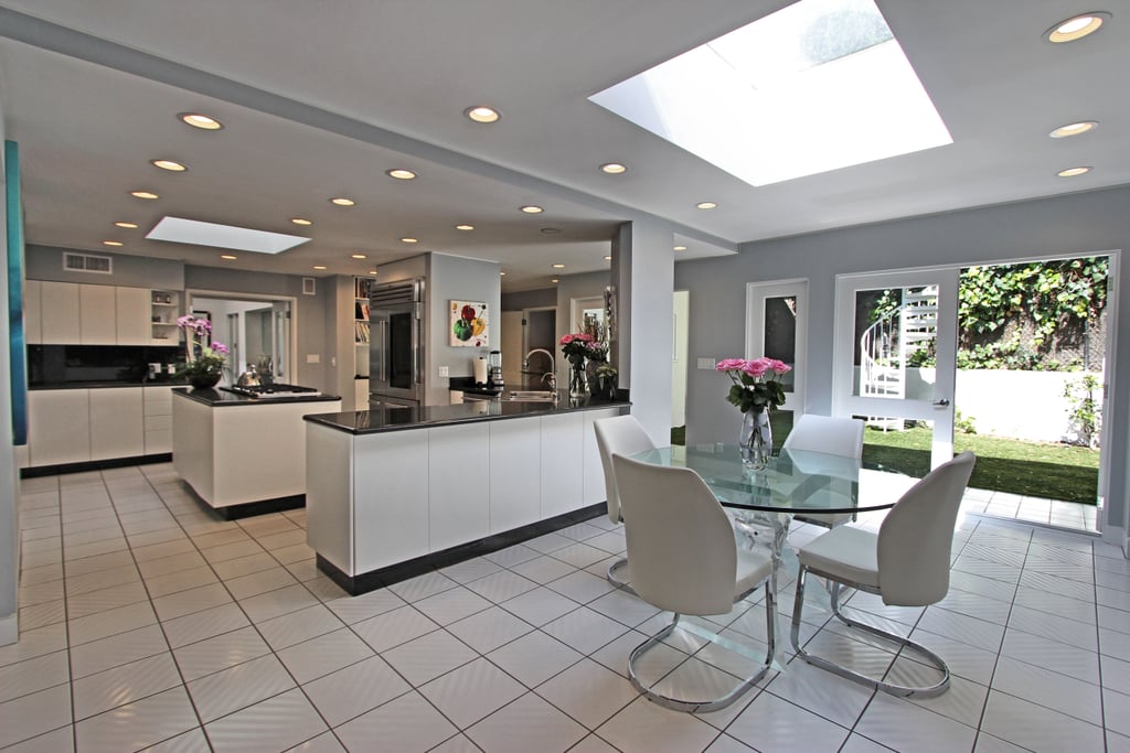 Karlie Kloss's Beverly Hills Airbnb