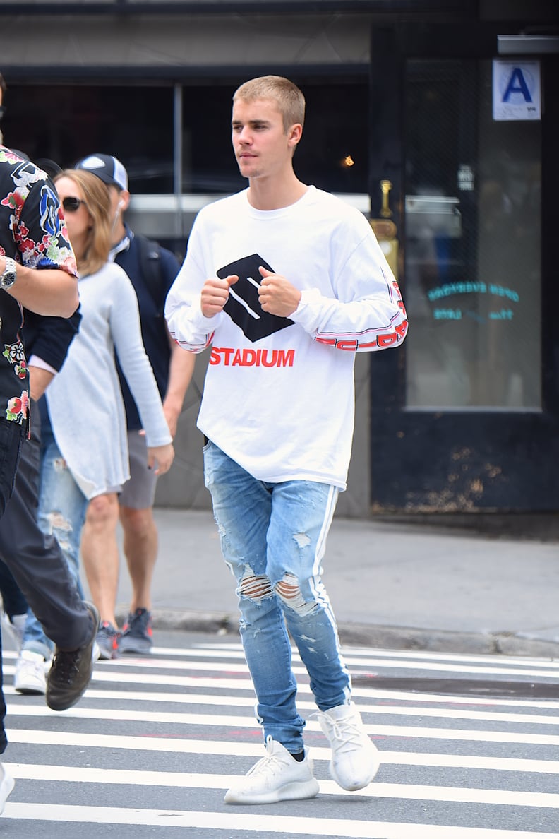 Justin Matching His Sneakers To His Shirt
