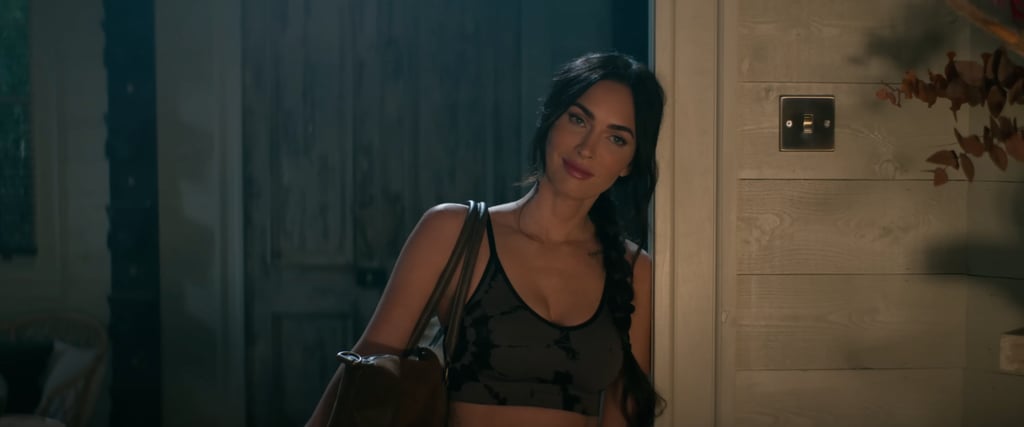 Megan Fox's Gray Tie-Dye Bra in the "Expendables 4" Trailer