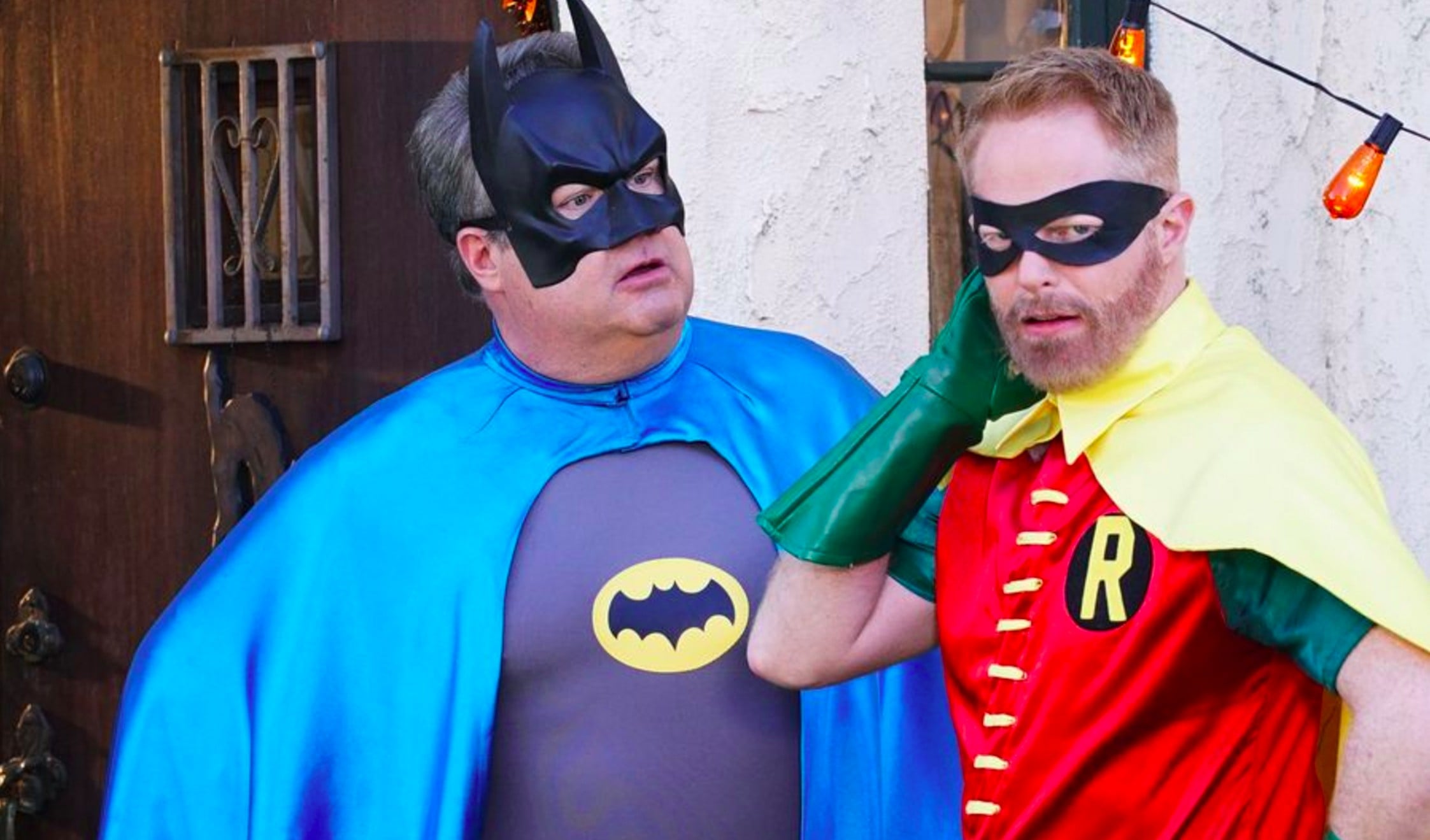 Modern Family Halloween Episode 2016 | PS Entertainment, image size:2245x1319