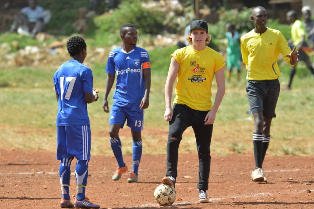 Victoria and Brooklyn Beckham Visit Kenya With UNAIDS 2016