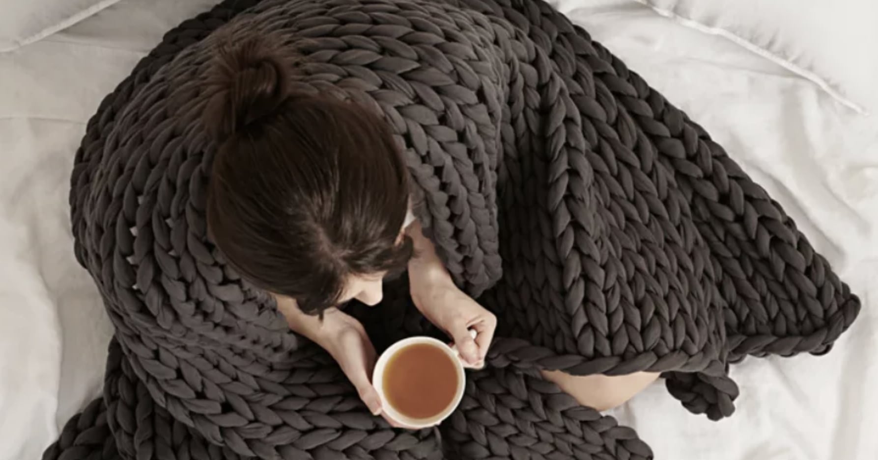 10 Comfortable Weighted Blankets That’ll Help You Feel More Relaxed