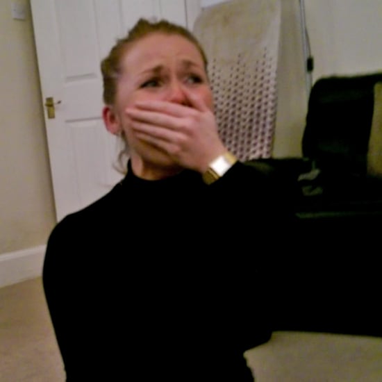 Woman Learns She's Going to Be an Aunt From Greeting Card