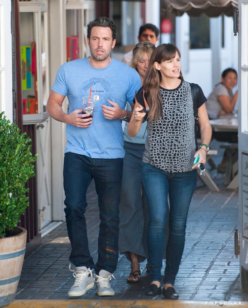 Ben Affleck and Jennifer Garner stopped by the Brentwood Country Mart in LA on Friday.