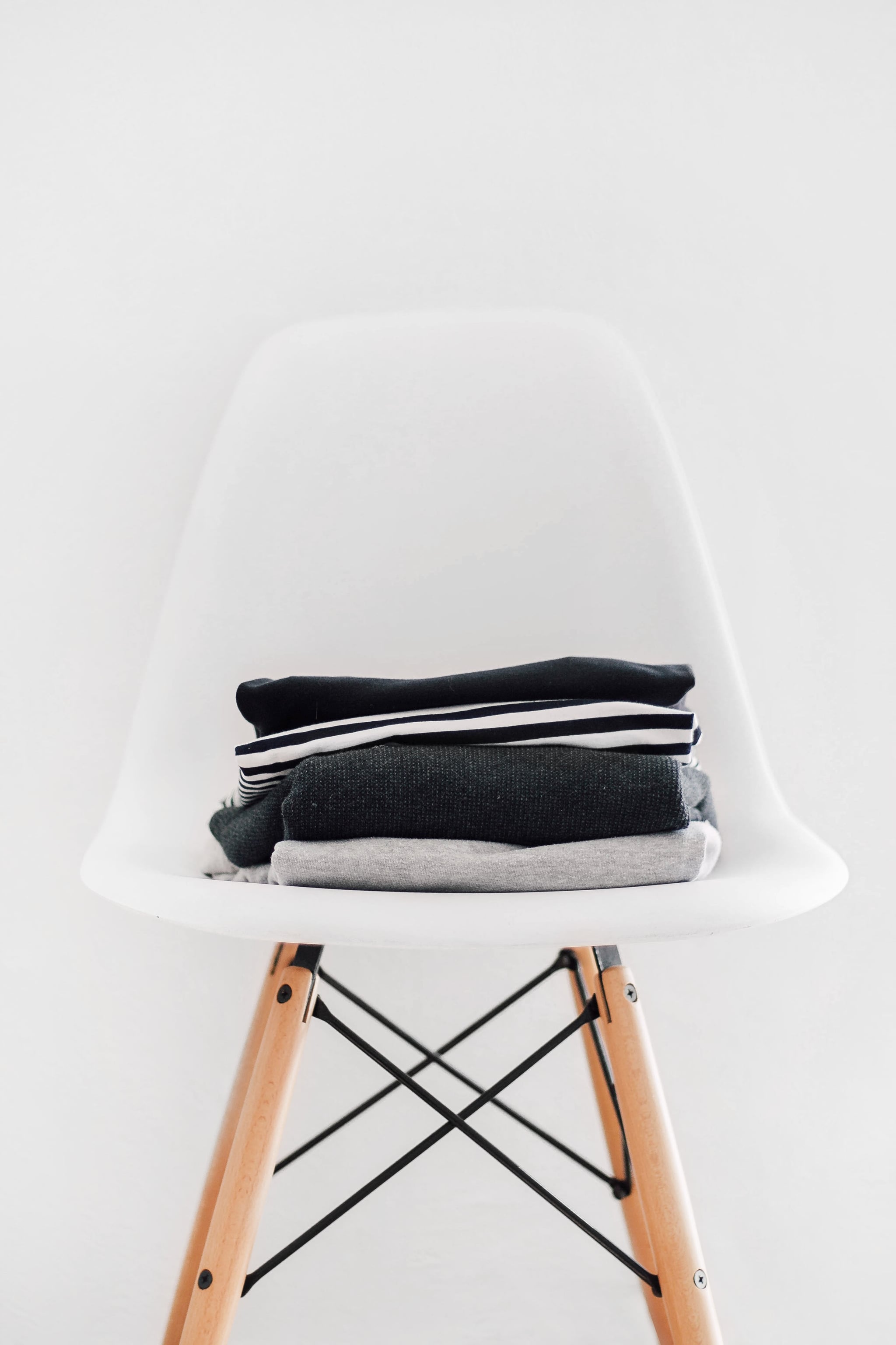 Pick Out Clothes The Night Before 10 Tips To Help Get The Whole