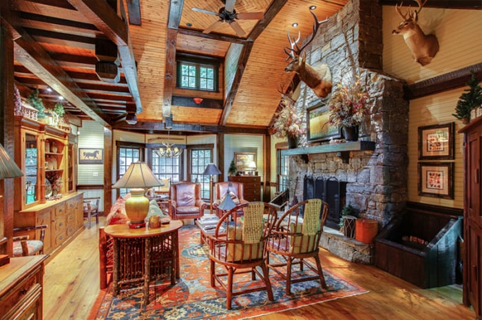 Miranda Lambert Buys Tennessee Compound