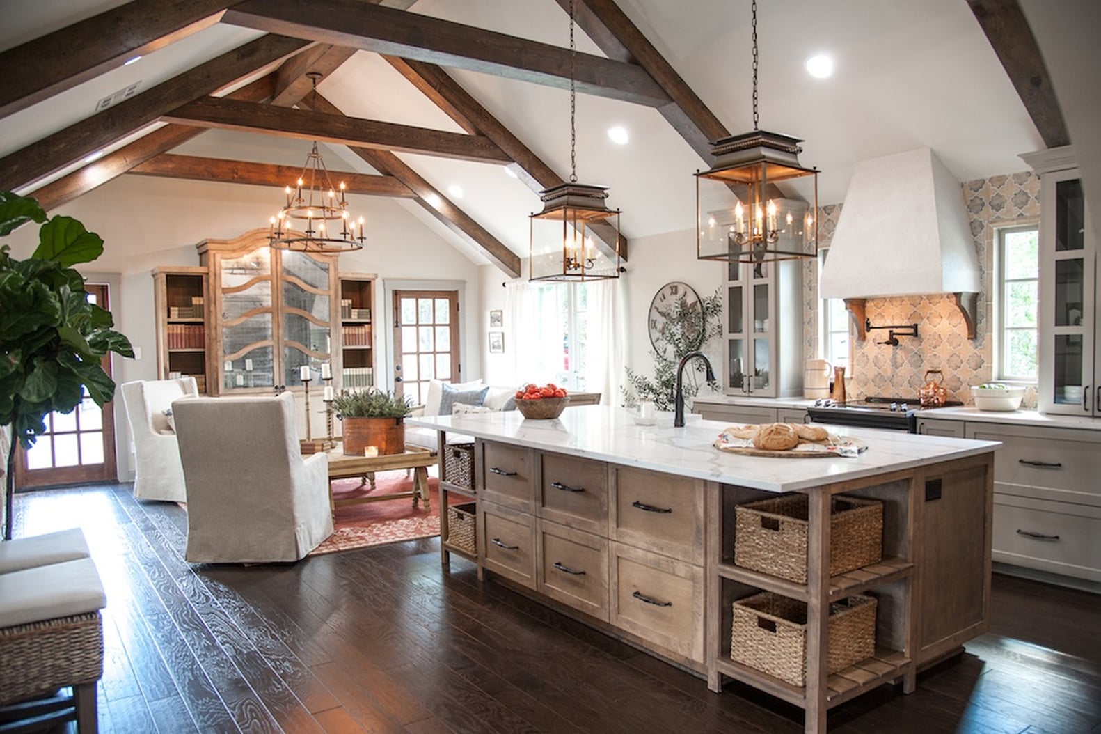Fixer Upper Garage-to-Kitchen Makeover | PS Home