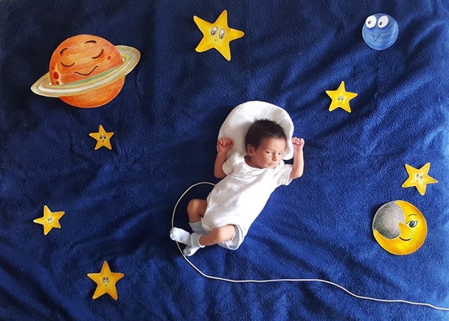 Creative Newborn Photos Using Blankets