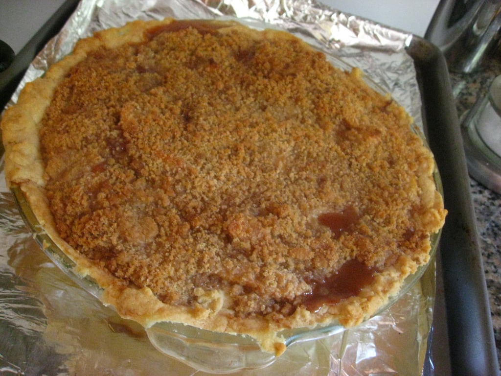 Apple and Pear Crumble Pie