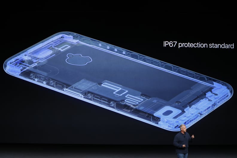 A look inside the iPhone 7.