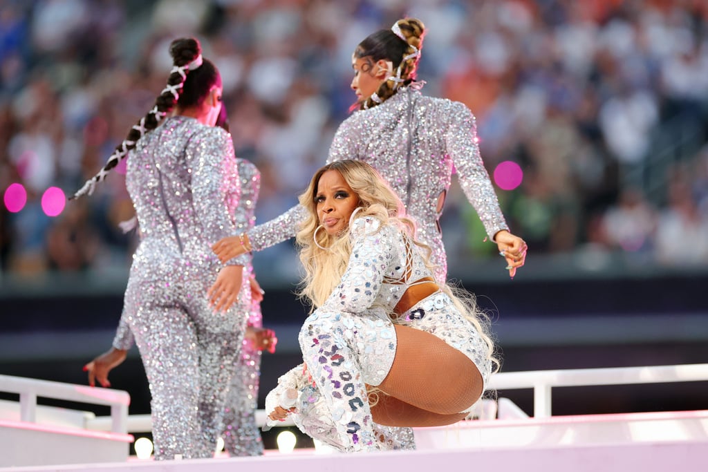 Mary J. Blige Wears Dundas at 2022 Super Bowl Halftime Show