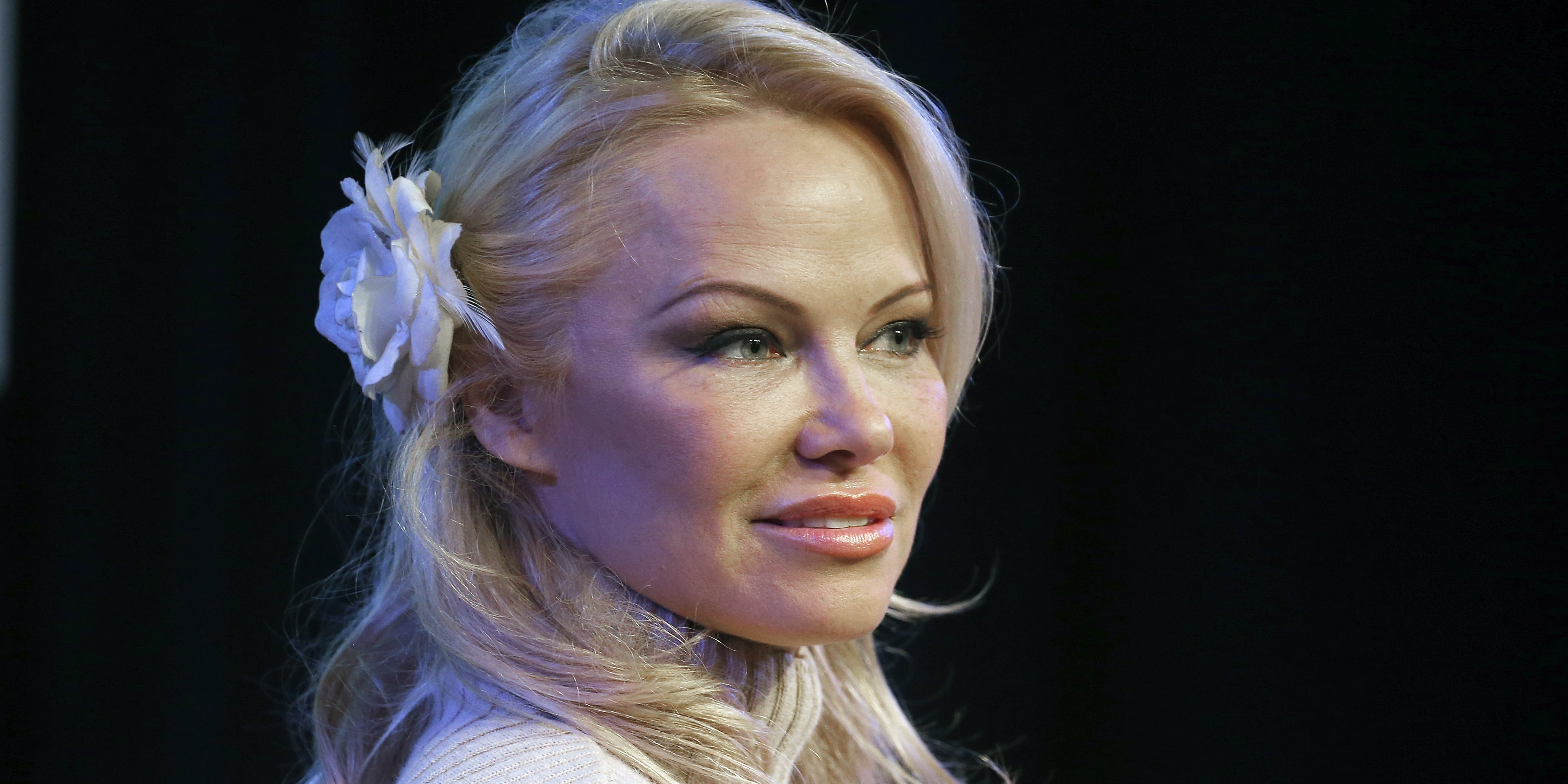 Pamela Anderson Explains Why She Started Wearing Less Makeup - Vimarsana News