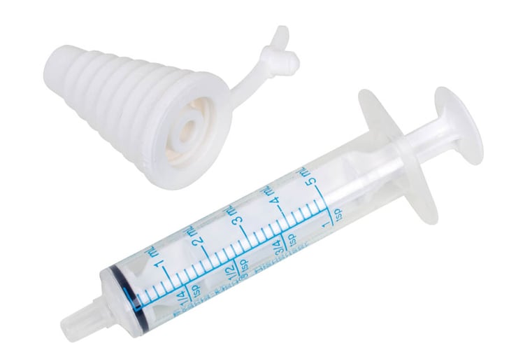 Oral Syringe How to Get Kids to Take Medicine POPSUGAR Family Photo 2