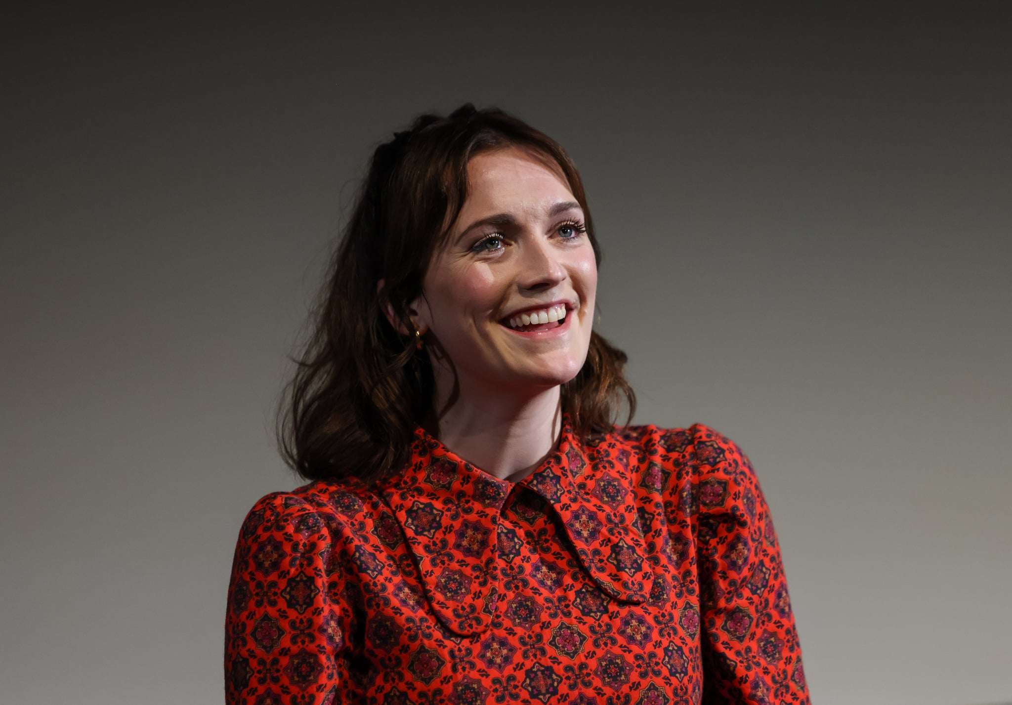 Charlotte Ritchie As Kate These New Characters Will Give Joe Trouble In You Season 4 Popsugar Entertainment Photo 5
