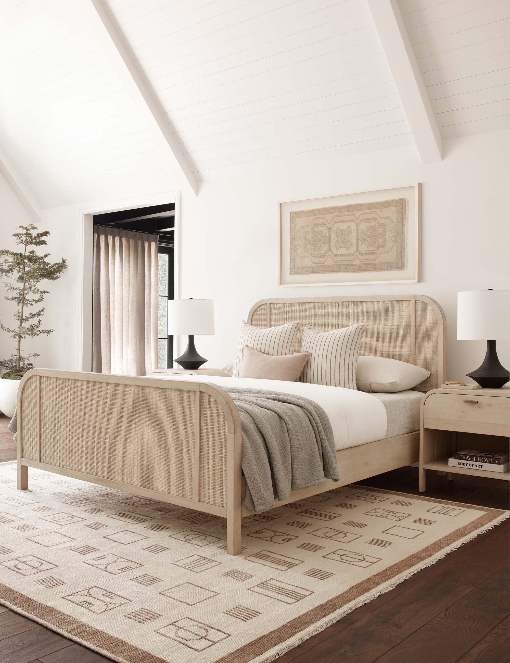 Cane panel outlet bed