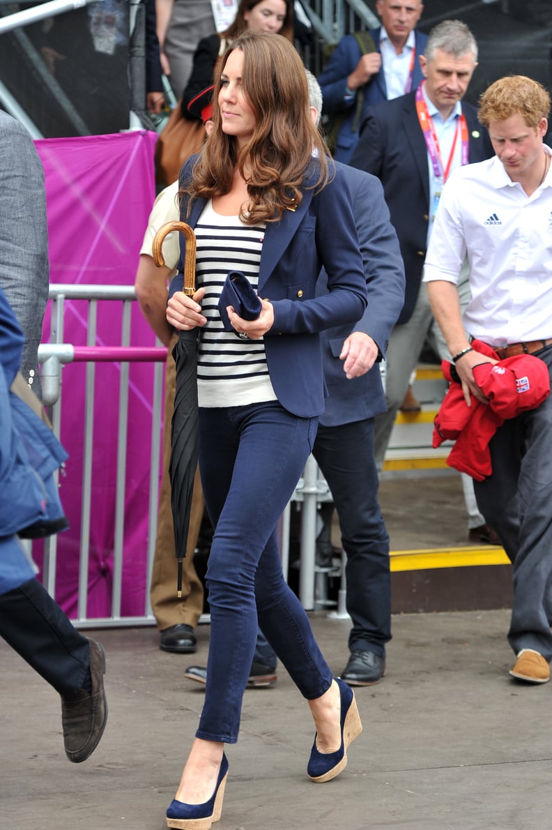 凯特穿着牛仔裤和高跟鞋在奥运跳事件,2012年