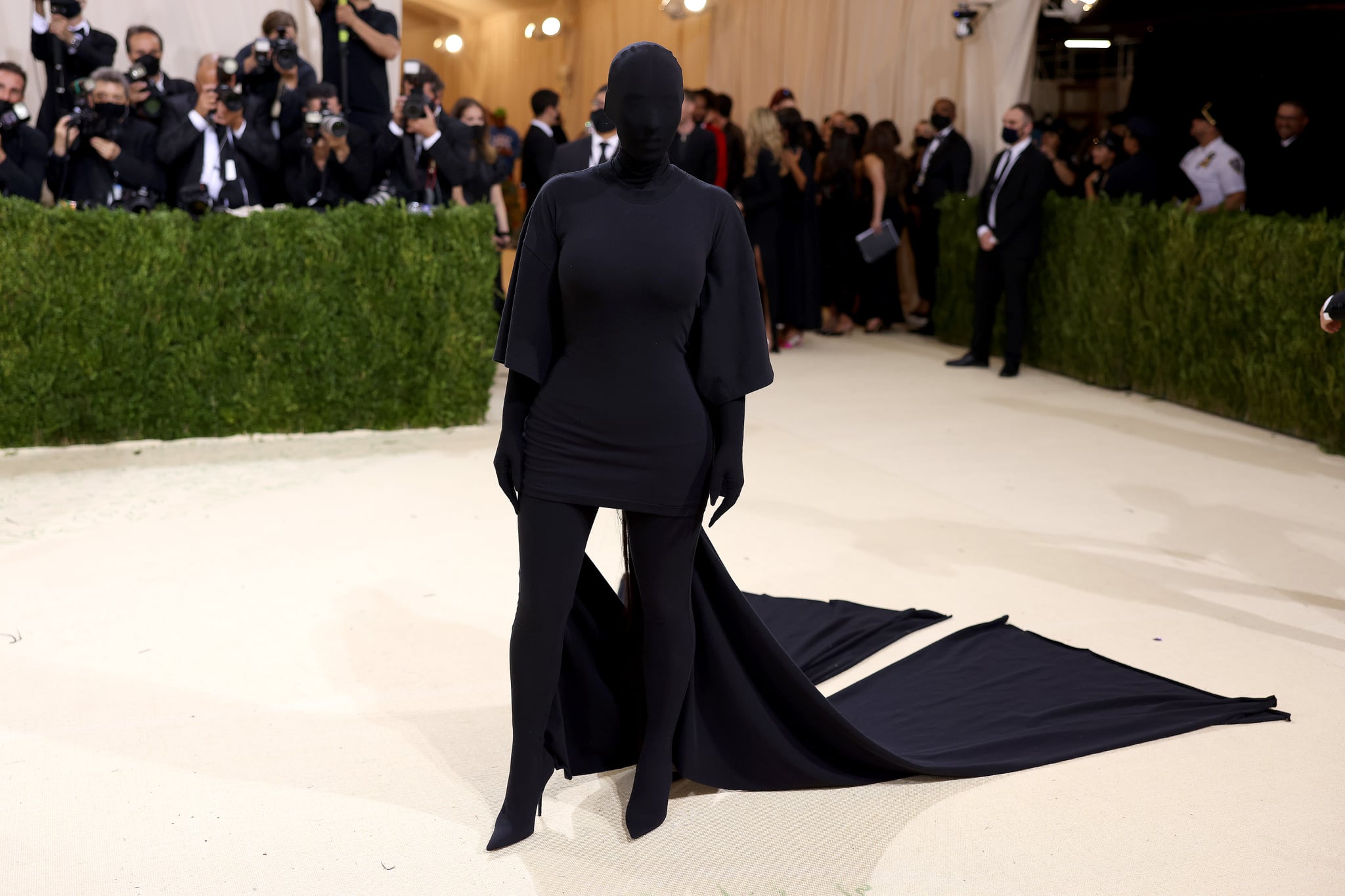 Kim Kardashian at the 2021 Met Gala | Every Look From the 2021 Met Gala Red  Carpet That We Can't Stop Talking About | POPSUGAR Fashion Photo 129