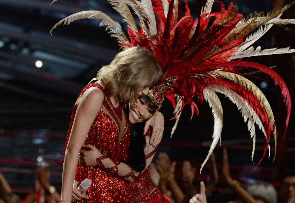 Taylor Swift and Nicki Minaj Performing Together at the VMAs