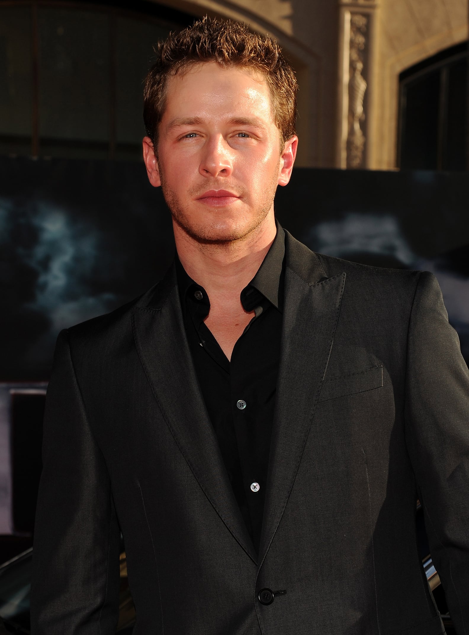 Hot Pictures of Josh Dallas | PS Celebrity