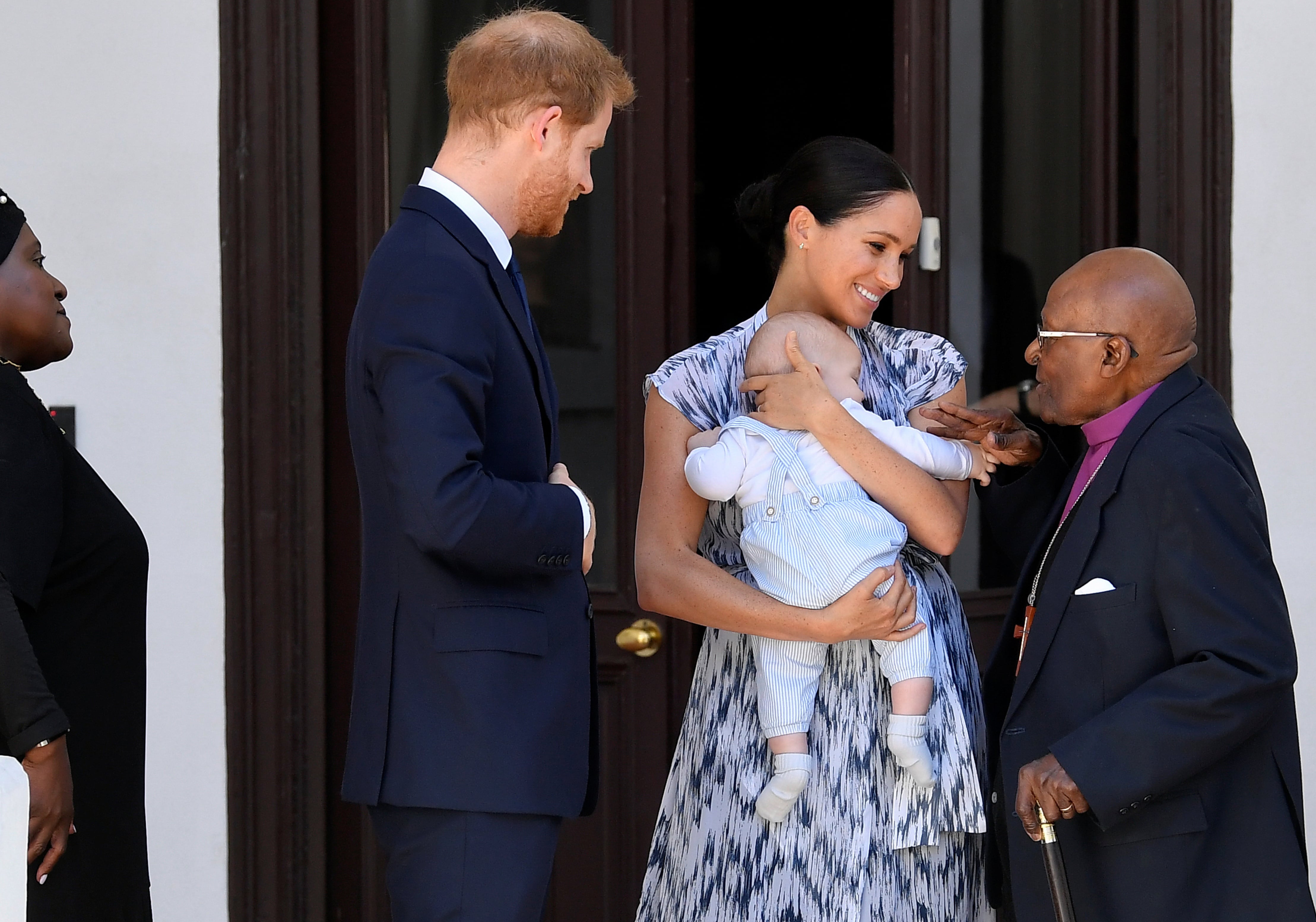 Meghan Markle s Club Monaco Dress September 2019 POPSUGAR Fashion