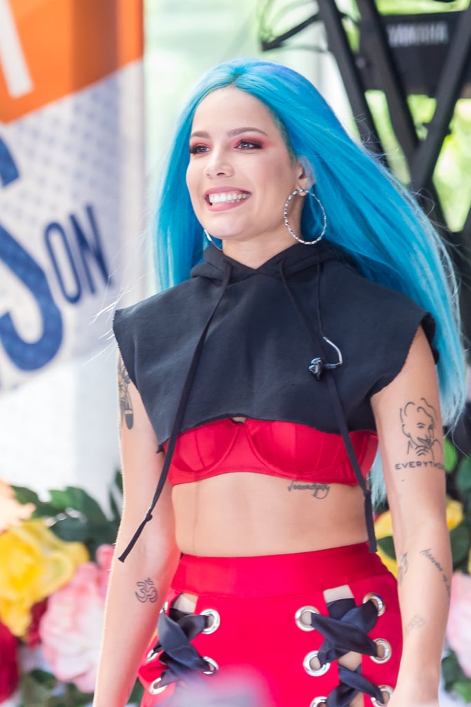 Halsey's Blue Hair and Pink Eyeshadow in 2017
