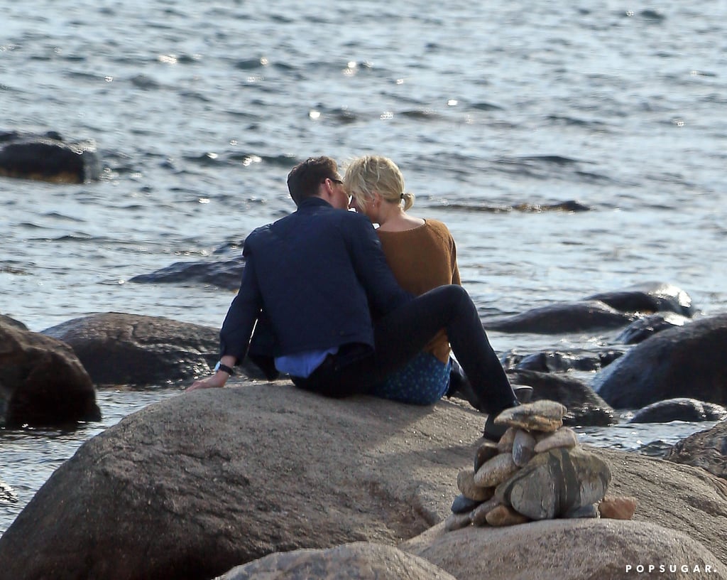 Taylor Swift and Tom Hiddleston Kissing Pictures June 2016