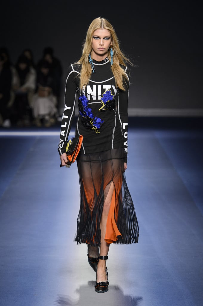 Versace Fall 2017 Runway