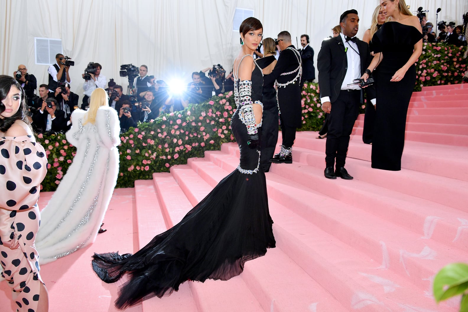 Bella Hadid's Black Dress at Met Gala 2019 | POPSUGAR Fashion