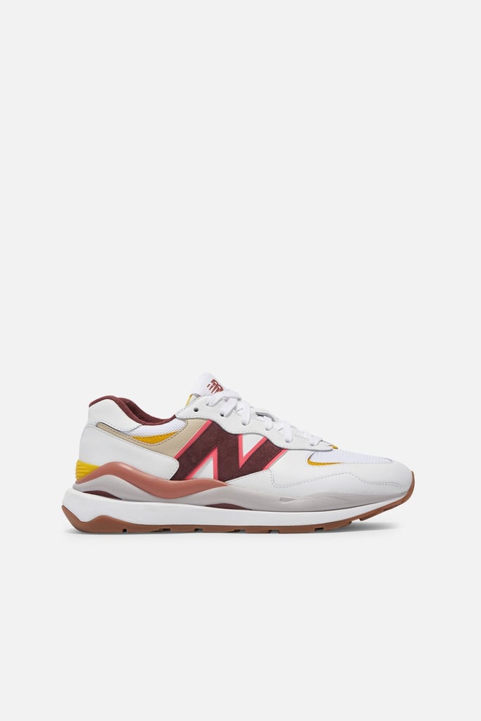 57/40 Sneakers