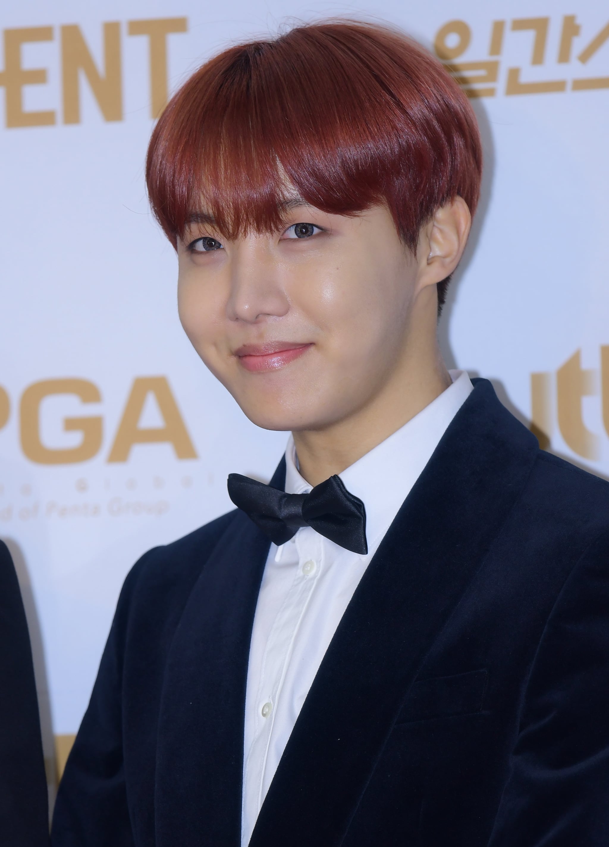 J-Hope's Red Hair Color 2018 | If You Ever Need Hair-Color Inspiration, Look No Further BTS | POPSUGAR Beauty Photo 15