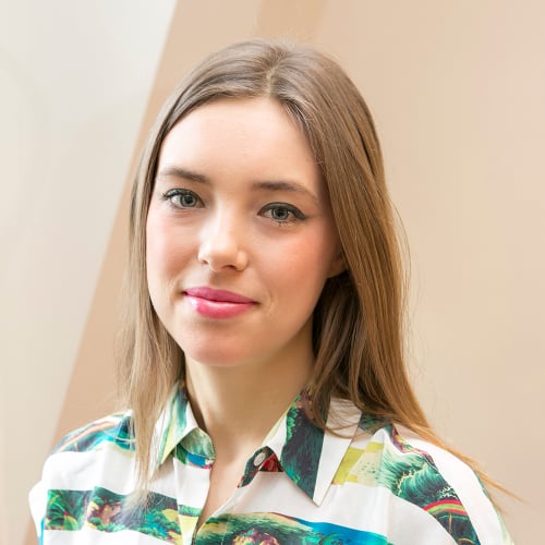 How to Wear Colorful Makeup For Coachella