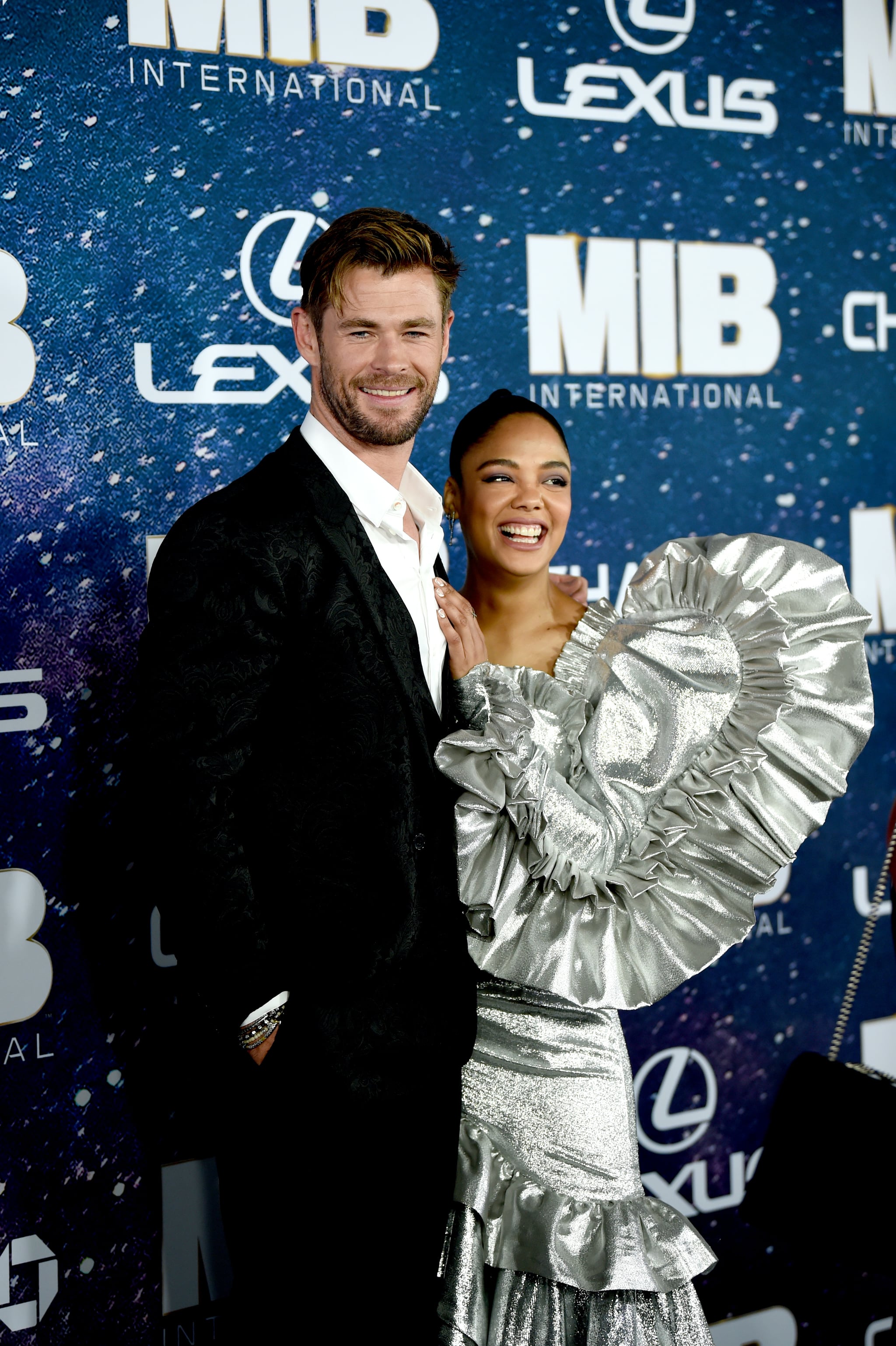 Chris Hemsworth And Tessa Thompson Pictures Popsugar Celebrity