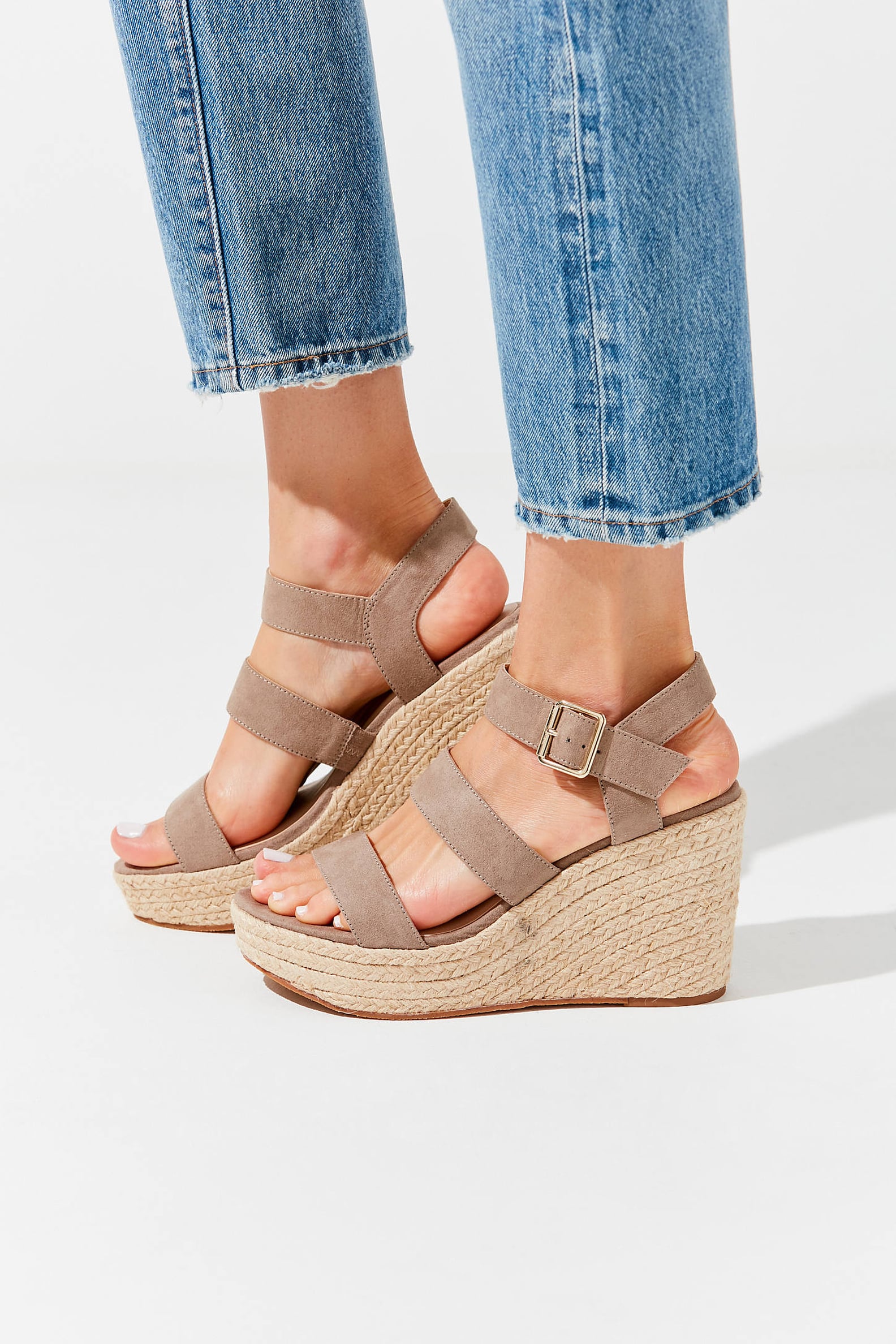 trendy wedge sandals 2019